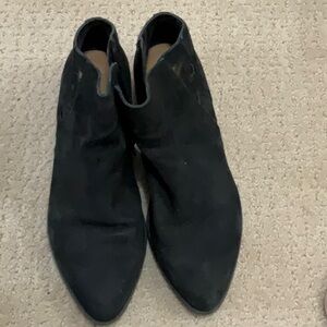 Lucky Brand Black Ankle Booties with Sleek Design